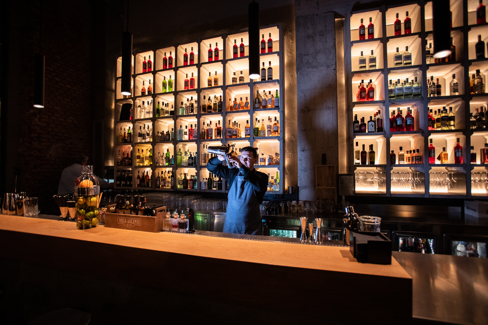 Urbanfile Go Drink | Moebius Milano: il cocktail bar industriale che unisce mixology, cucina e musica